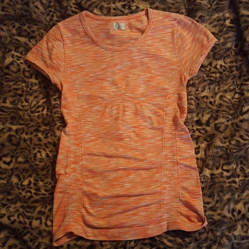 Athleta shirt